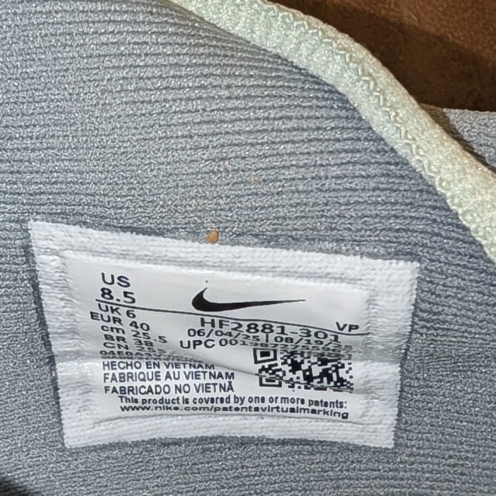 Nike Sabrina 3 Sneakers in Clay Green/ Sea Foam/ Volt/ Sequoia Colorway sz 8.5 - Picture 3 of 13